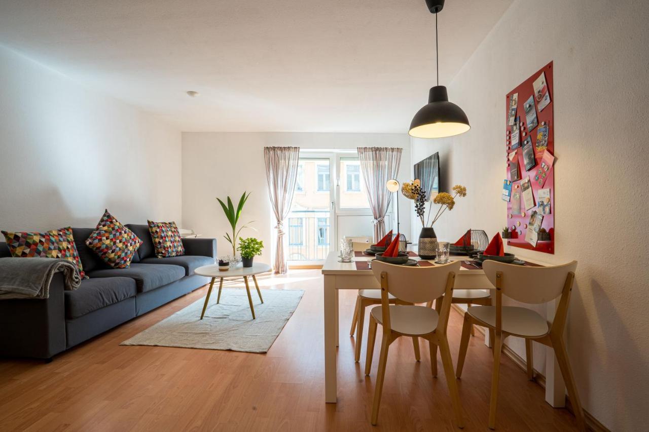 Grosse Louise In Der Neustadt Fuer Familien & Kinder Dresde Extérieur photo
