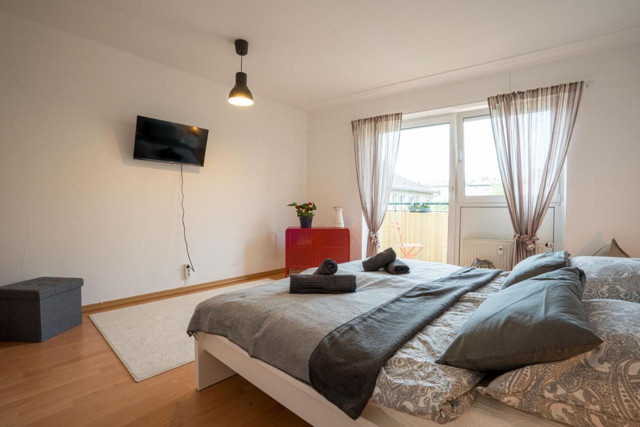 Grosse Louise In Der Neustadt Fuer Familien & Kinder Dresde Extérieur photo